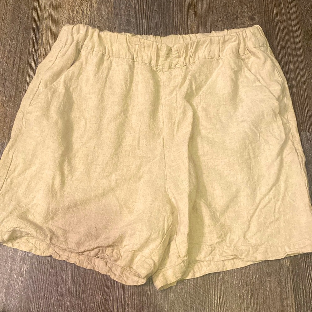 Handmade linen shorts